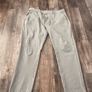 Men's Classic Tan Chinos